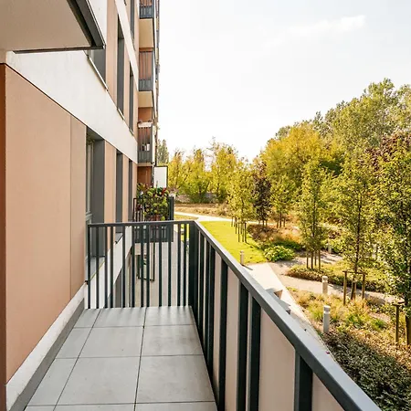 Luxury & Stylish In Wola Warsaw, Balcony * ワルシャワ