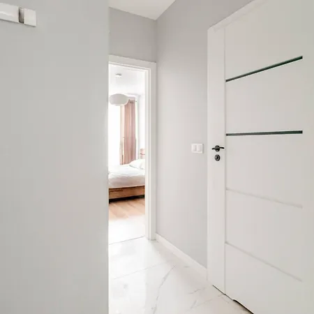 Apartamento Luxury & Stylish In Wola Warsaw, Balcony Varsóvia