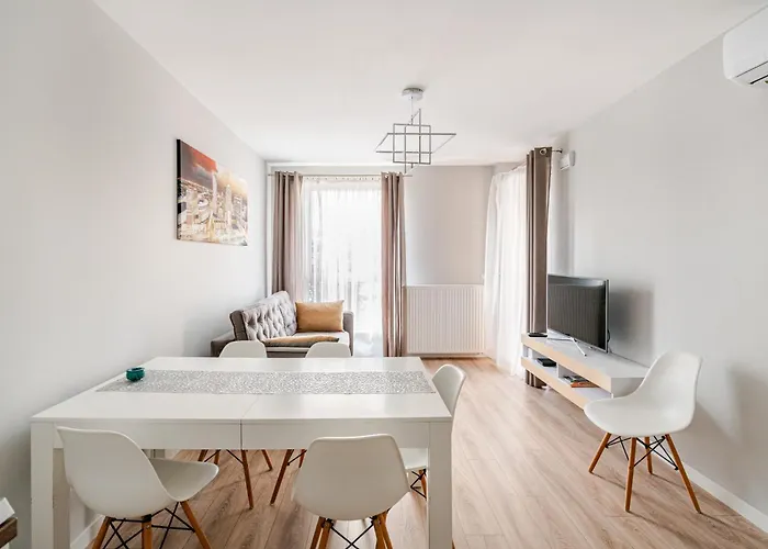 Luxury & Stylish In Wola Warsaw, Balcony Apartman *