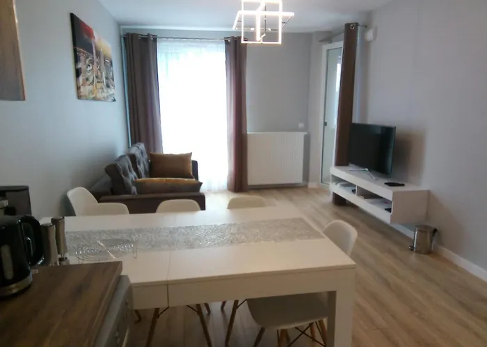 Luxury & Stylish In Wola Warsaw, Balcony Apartman *