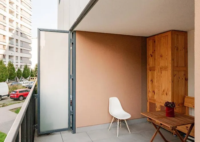 Luxury & Stylish In Wola Warsaw, Balcony *