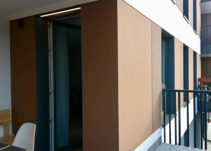 Luxury & Stylish In Wola Warsaw, Balcony Apartman