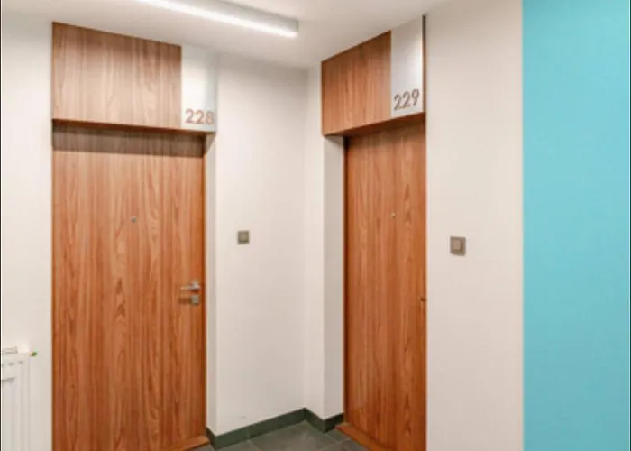 Luxury & Stylish In Wola Warsaw, Balcony Apartman